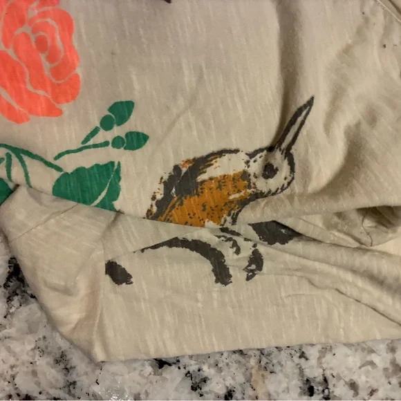 Magnolia Pearl Cream RARE Graphic Tee - Picture 7 of 9